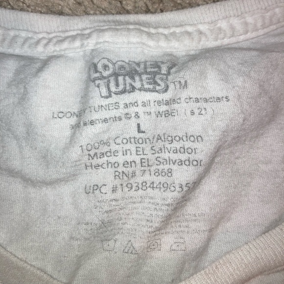 Looney Tunes Bugs Bunny T-Shirt - Picture 2 of 2
